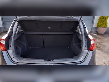 Used Kia Ceed 2017 for sale - 77880044: Photo