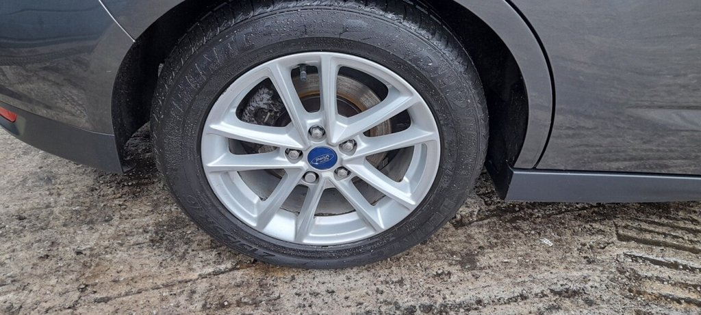 Used Ford C-Max 2016 for sale - 76841349: Photo 11