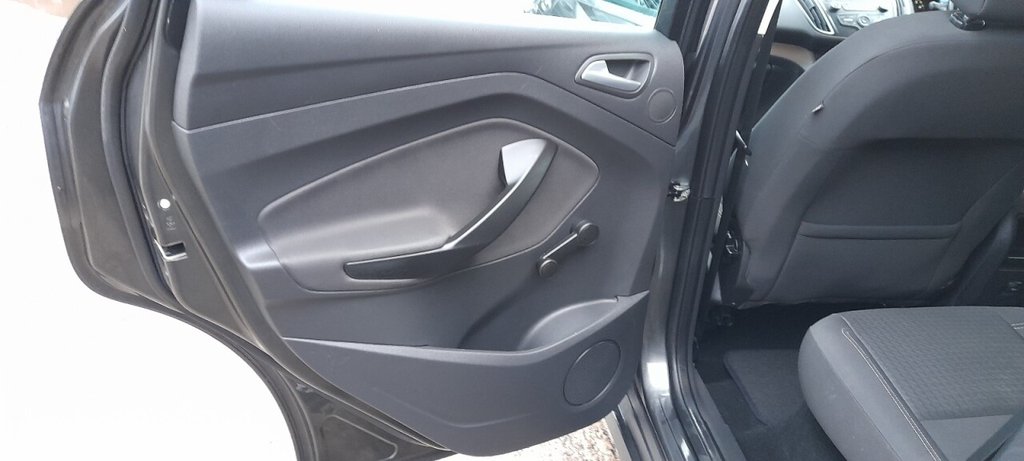 Used Ford C-Max 2016 for sale - 76841349: Photo 24