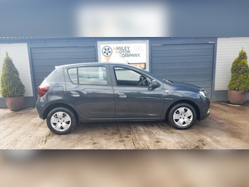 Used Dacia Sandero 2020 for sale - 79587737: Photo