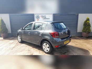 Used Dacia Sandero 2020 for sale - 79587737: Photo