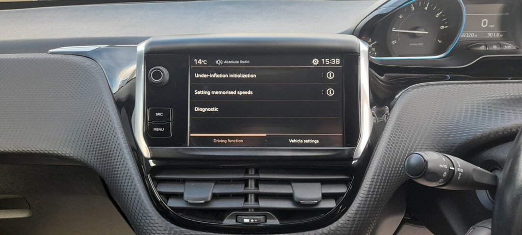 Used Peugeot 2008 2018 for sale - 76368248: Photo 16