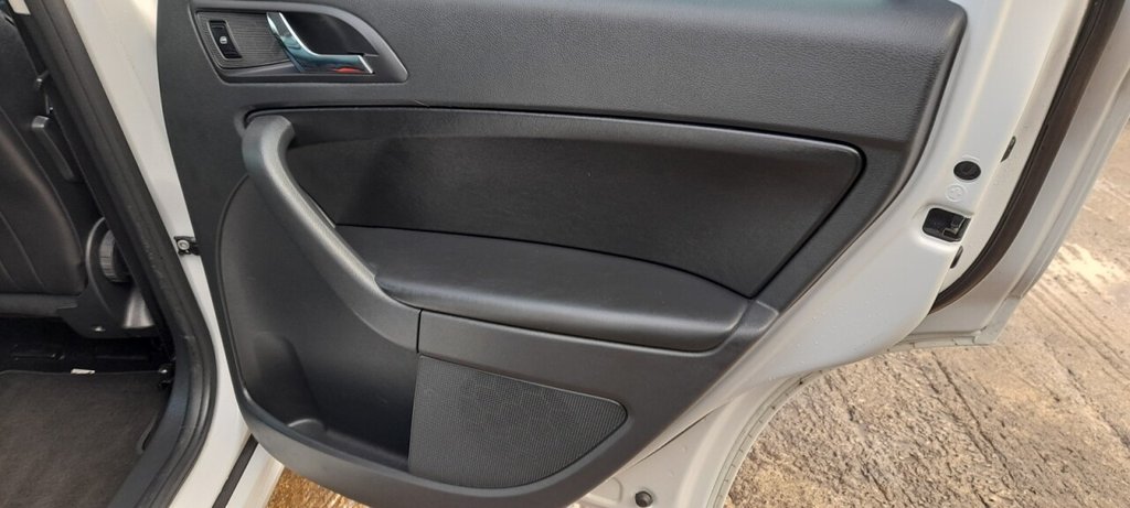 Used Skoda Yeti 2015 for sale - 77227142: Photo 24