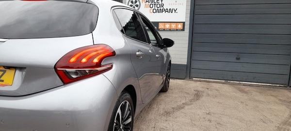 Used Peugeot 208 2019 for sale - 76080815: Photo 14