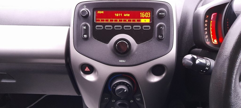 Used Toyota AYGO 2015 for sale - 77483433: Photo 15