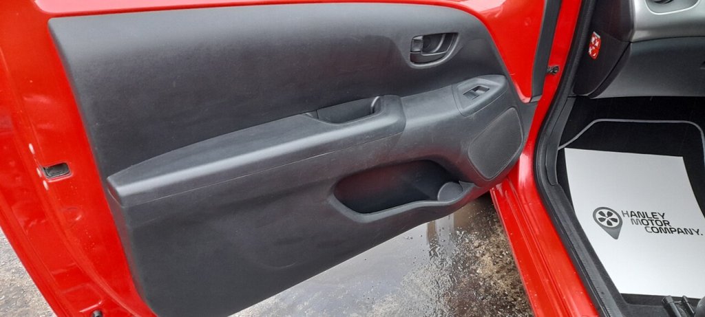 Used Toyota AYGO 2015 for sale - 77483433: Photo 20