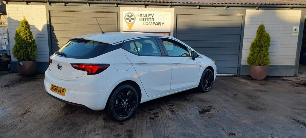 Used Vauxhall Astra 2017 for sale - 76368231: Photo 3