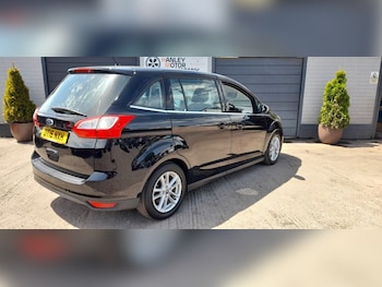 Used Ford Grand C-Max 2016 for sale - 79009809: Photo