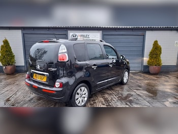 Used Citroen C3 Picasso 2010 for sale - 77483527: Photo