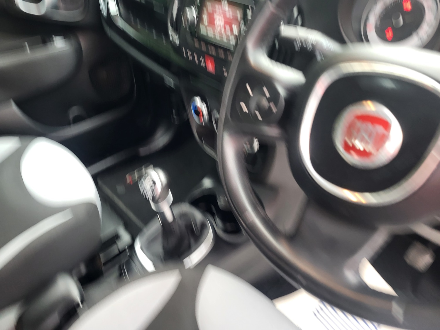 Used Fiat 500L 2014 for sale - 76557059: Photo 11