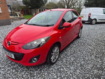 Used Mazda Mazda2 2011 for sale - 77846751: Photo