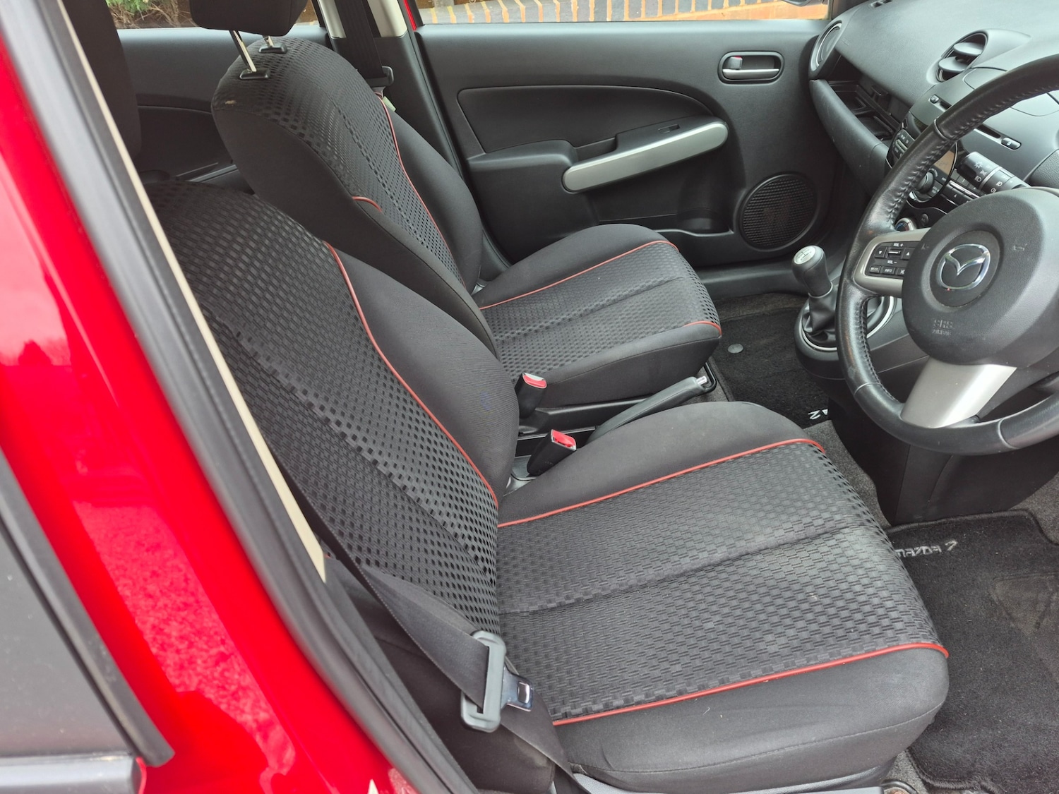 Used Mazda Mazda2 2011 for sale - 77846751: Photo 8