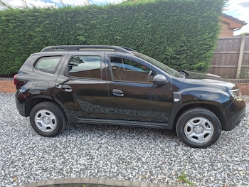 Used Dacia Duster 2018 for sale - 79351206: Photo