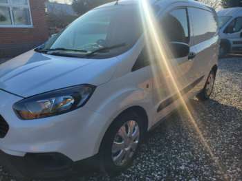 Used Ford Transit Courier 2019 for sale - 74230822: Photo