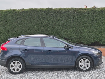 Used Volvo V40 2015 for sale - 77846567: Photo