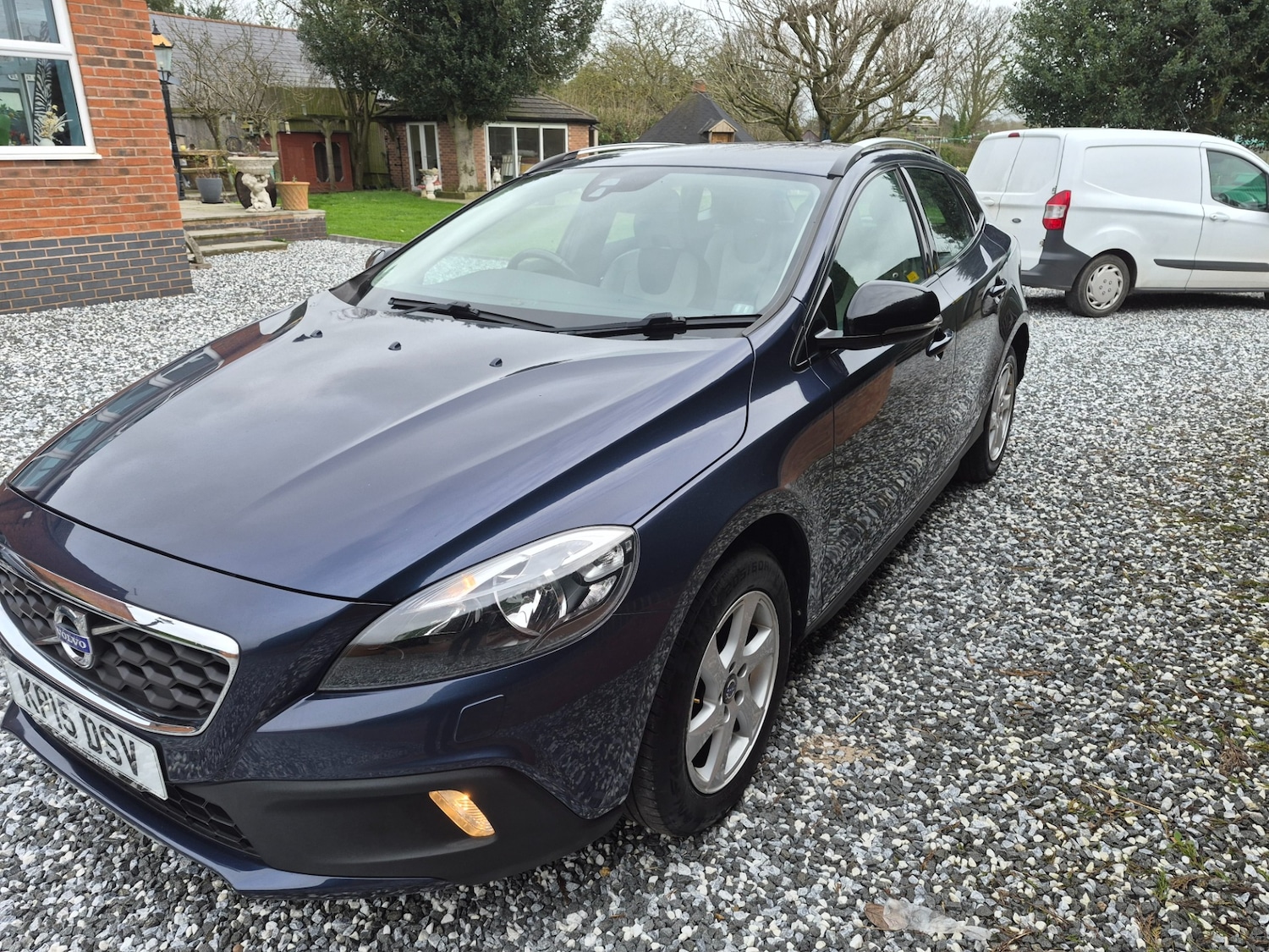 Used Volvo V40 2015 for sale - 77846567: Photo 3