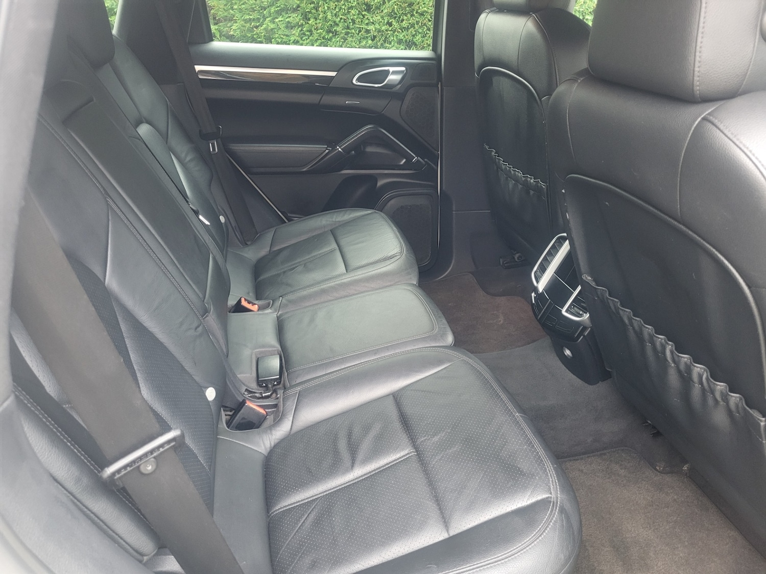 Used Porsche Cayenne 2011 for sale - 76720113: Photo 12