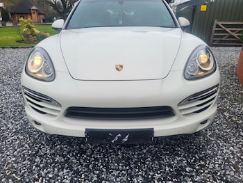 Used Porsche Cayenne 2011 for sale - 76720113: Photo