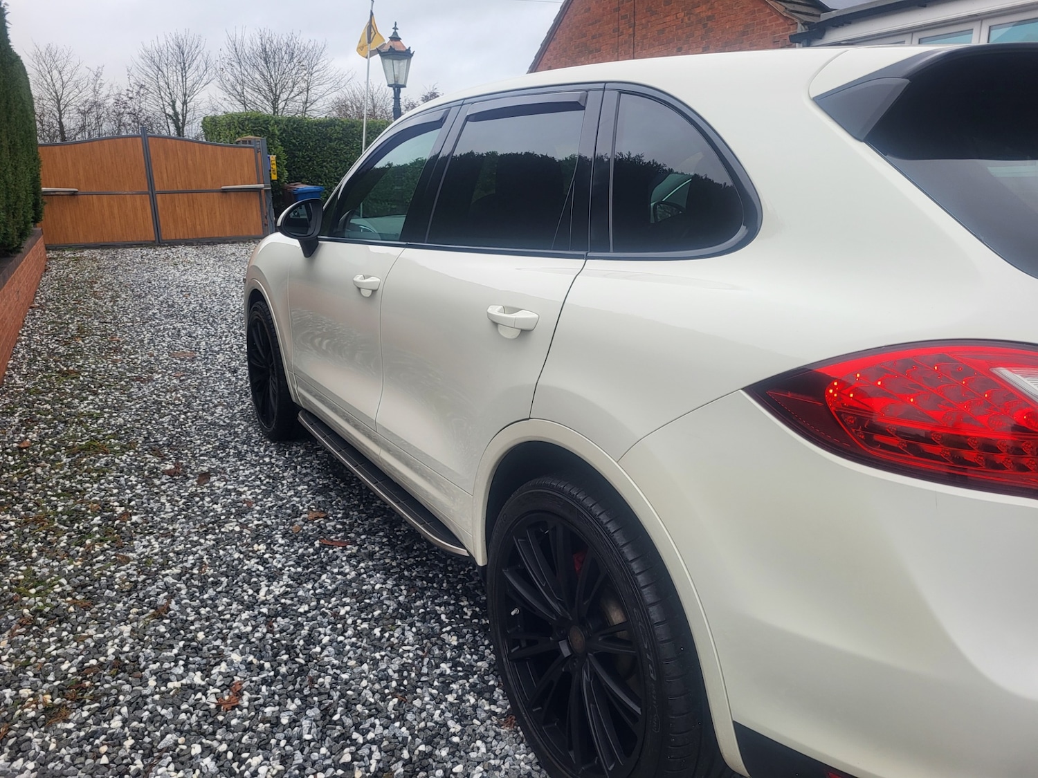 Used Porsche Cayenne 2011 for sale - 76720113: Photo 5