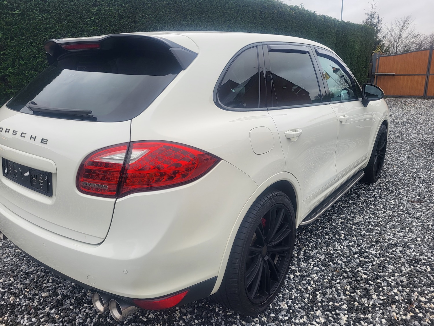 Used Porsche Cayenne 2011 for sale - 76720113: Photo 6