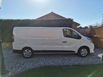 Used Nissan NV300 2021 for sale - 77918785: Photo