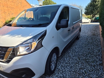 Used Nissan NV300 2021 for sale - 77918785: Photo