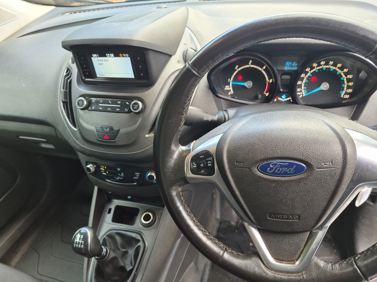 Used Ford Transit Courier 2018 for sale - 77432872: Photo 9