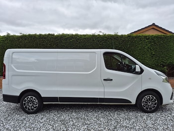 Used Nissan NV300 2021 for sale - 78642113: Photo