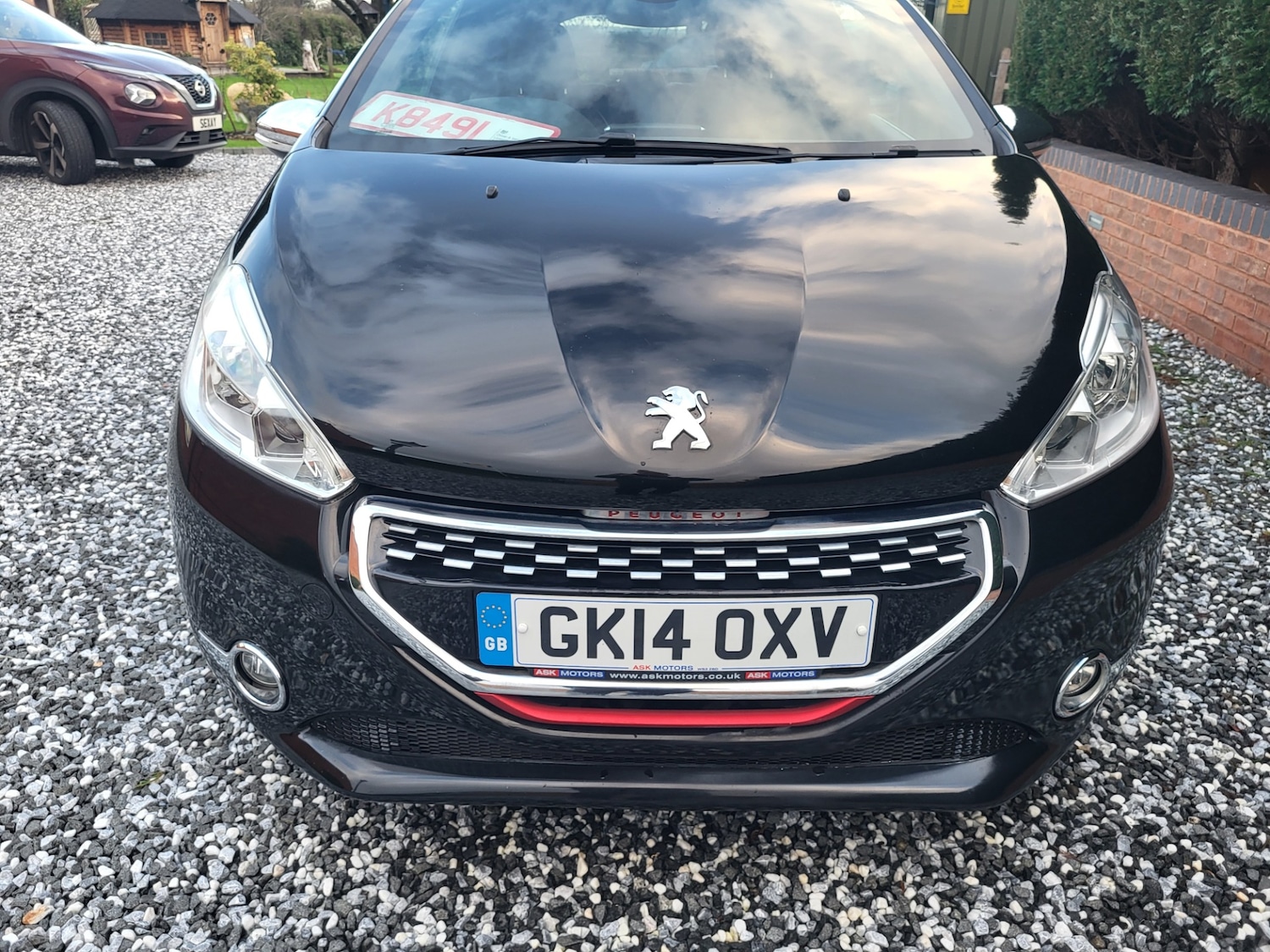 Used Peugeot 208 2014 for sale - 76895028: Photo 2