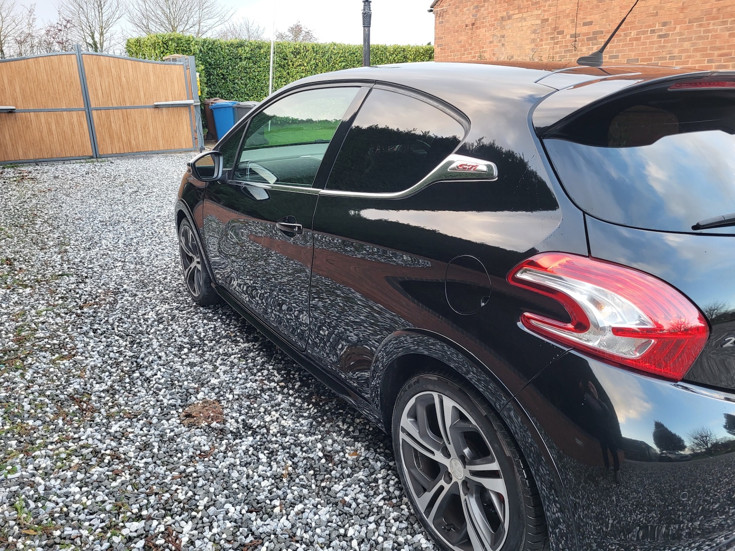 Used Peugeot 208 2014 for sale - 76895028: Photo 5