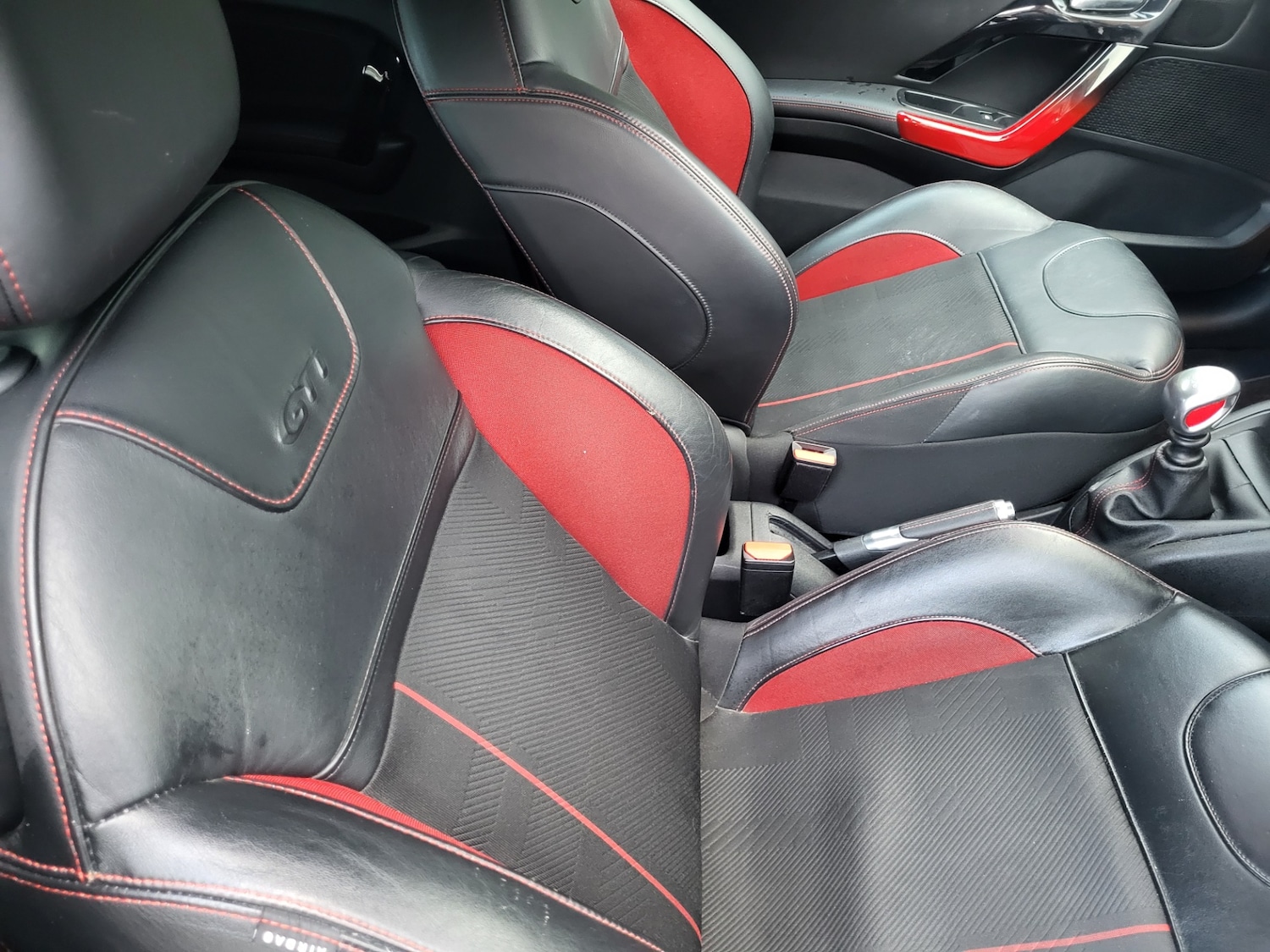 Used Peugeot 208 2014 for sale - 76895028: Photo 7