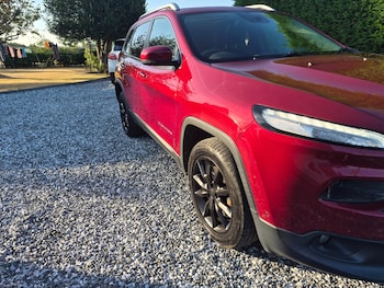 Used Jeep Cherokee 2015 for sale - 79512452: Photo