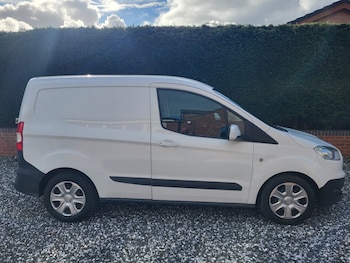 Ford - Transit Courier