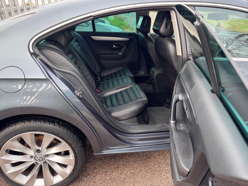 Used Volkswagen Passat 2010 for sale - 76497048: Photo 19