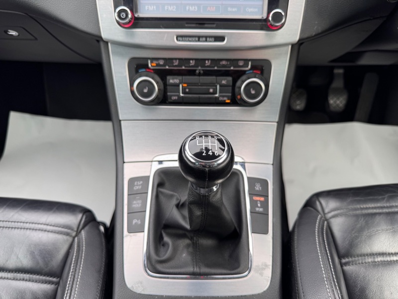 Used Volkswagen Passat 2010 for sale - 76497048: Photo 31