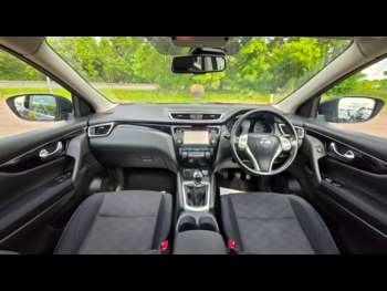 Used Nissan Qashqai 2017 for sale - 74708541: Photo