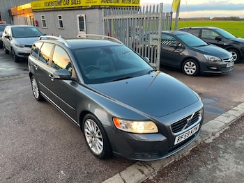 Used Volvo V50 2010 for sale - 76758774: Photo