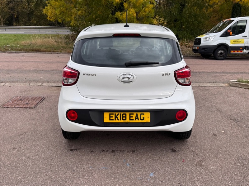 Used Hyundai i10 2018 for sale - 76211000: Photo 10