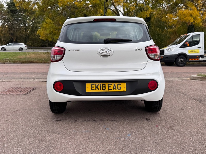 Used Hyundai i10 2018 for sale - 76211000: Photo 11