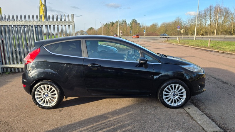 Used Ford Fiesta 2015 for sale - 77558372: Photo 11