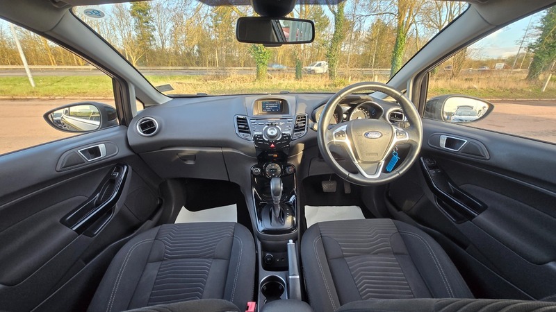 Used Ford Fiesta 2015 for sale - 77558372: Photo 2