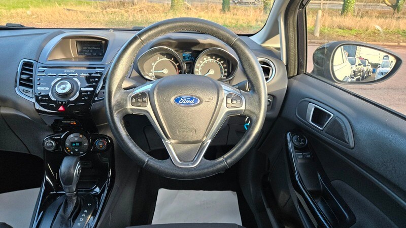 Used Ford Fiesta 2015 for sale - 77558372: Photo 38