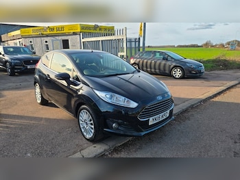 Used Ford Fiesta 2015 for sale - 77558372: Photo