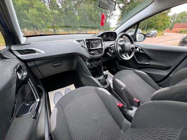 Used Peugeot 208 2016 for sale - 71864886: Photo 23