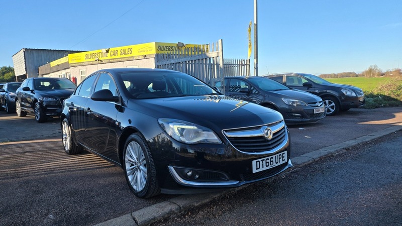 Used Vauxhall Insignia 2017 for sale - 77096818: Photo 1