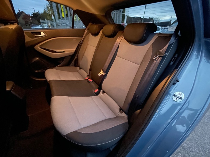 Used Hyundai i20 2015 for sale - 76527286: Photo 19