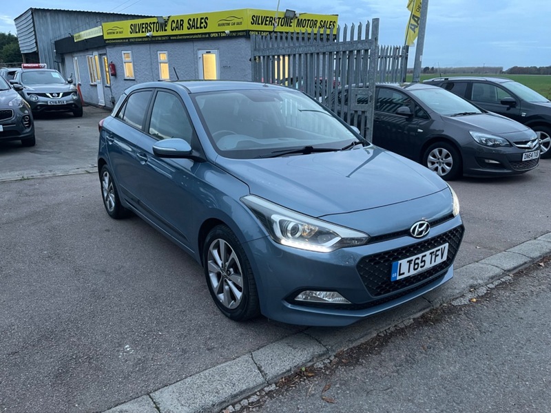 Used Hyundai i20 2015 for sale - 76527286: Photo 3