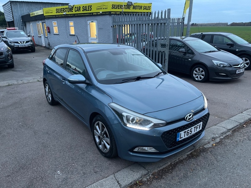 Used Hyundai i20 2015 for sale - 76527286: Photo 4