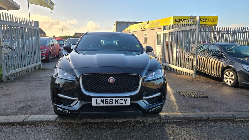 Used Jaguar F-Pace 2018 for sale - 77014677: Photo 2