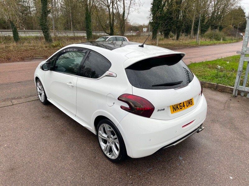 Used Peugeot 208 2014 for sale - 76665905: Photo 11